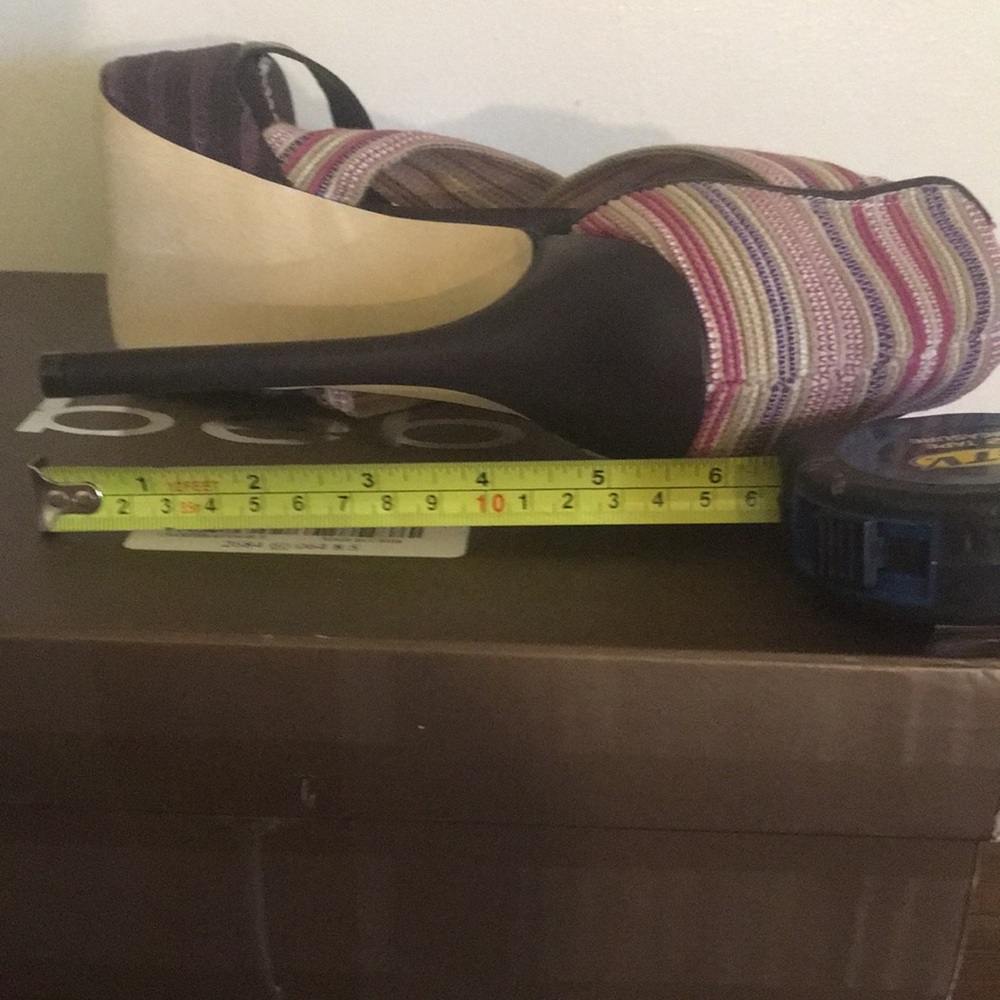 2B Bebe Multicolor Striped Heels - Picture 5 of 5